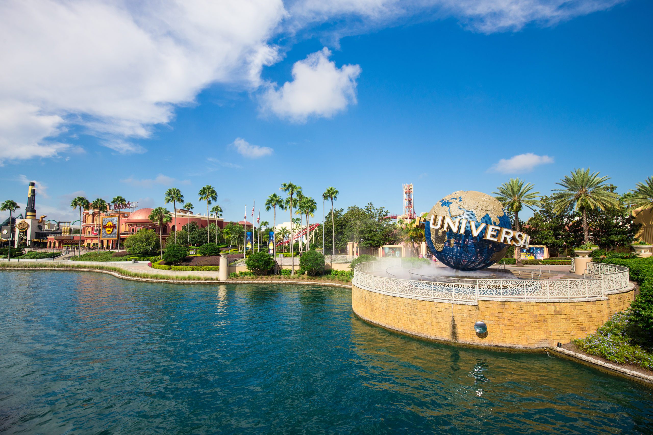 Universal Studios vs. Islands of Adventure: Which is Best for Younger Kids?  - The Family Vacation Guide