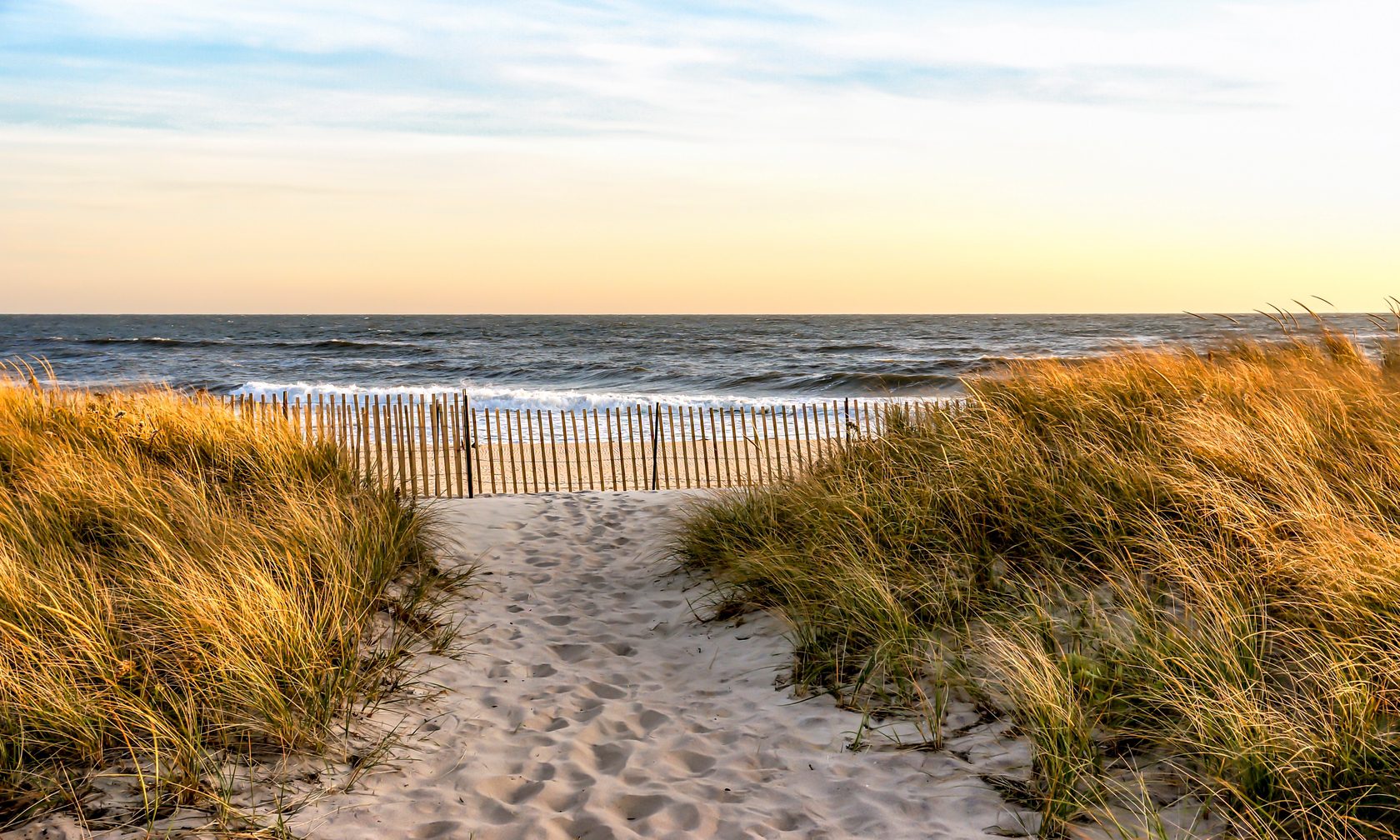 9 of the Best Cheap Beach Vacation Spots on the East Coast for Families