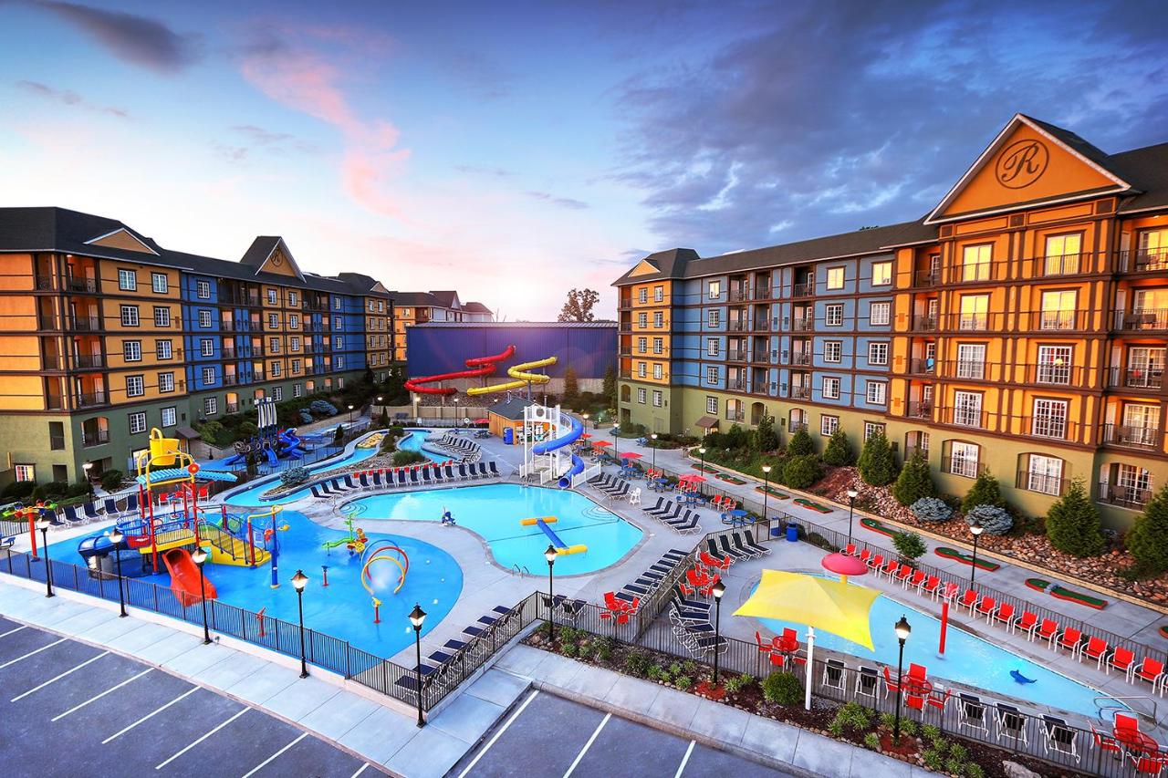 Your Complete Guide To Planning The Perfect Day At Pigeon Forges Indoor Water Park - e63n6re