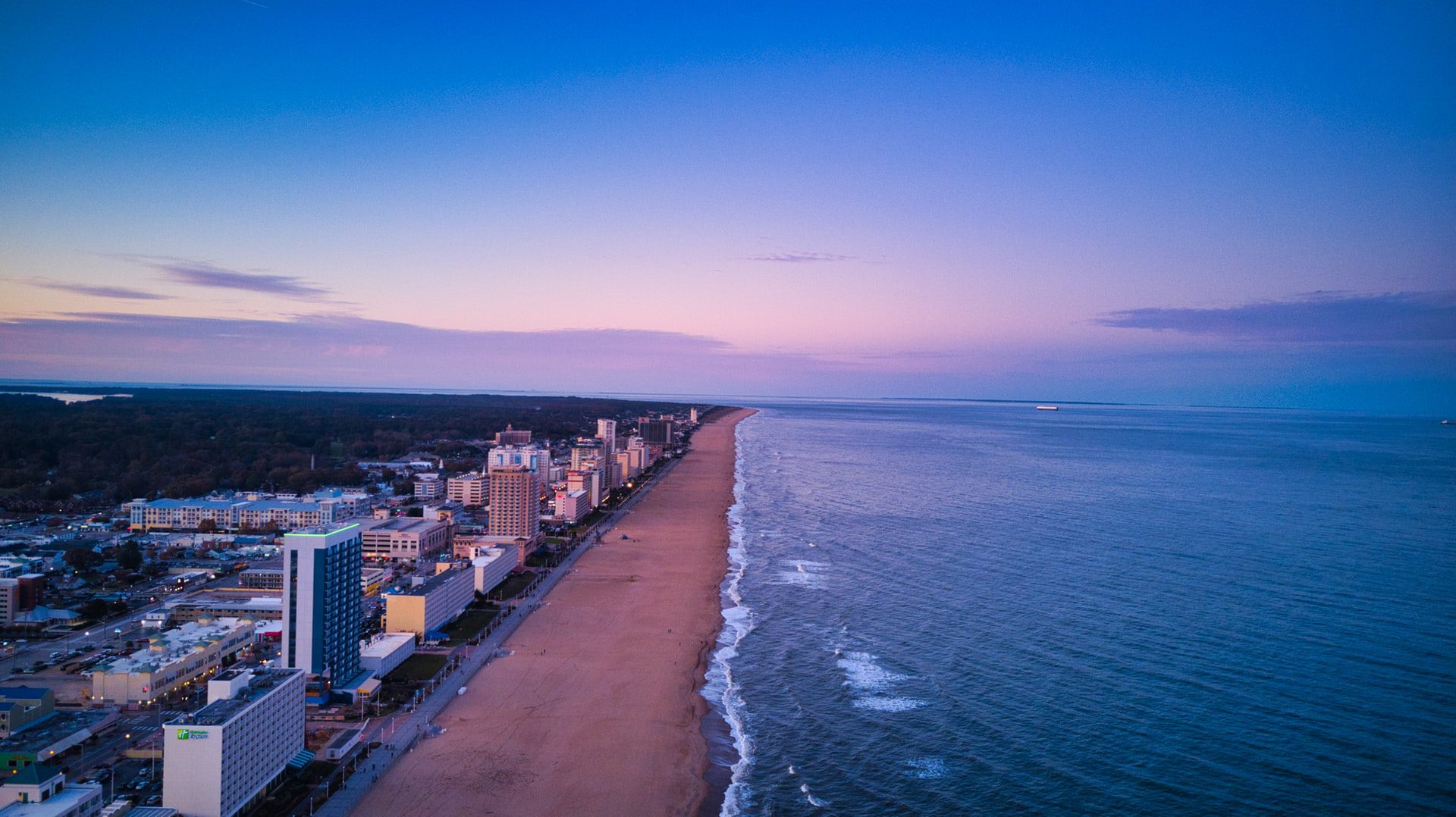 What is the Closest Airport to Virginia Beach? The Family Vacation Guide