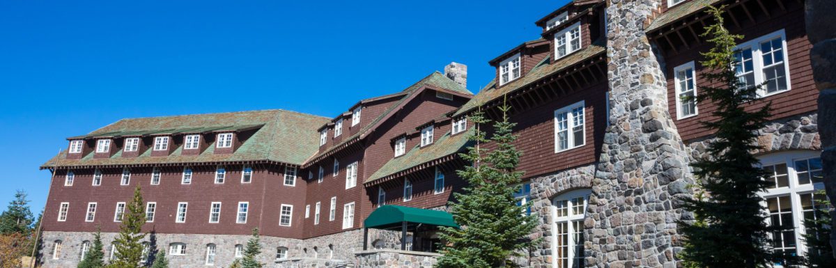 Historic lodge at Crater Lake along the top of the caldera filled lake in the only National Park within the state of Oregon.