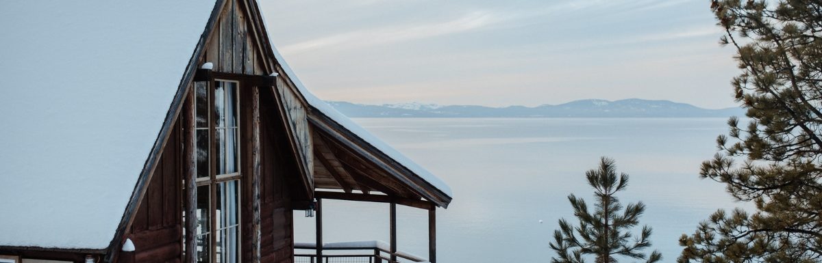 Cabin near Lake Tahoe, United States that got freshly snowed on.