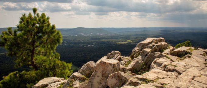 Rocky mountain cliff during the day in Pinnacle Mountain State Park, Big Rock Township, Arkansas, USA.