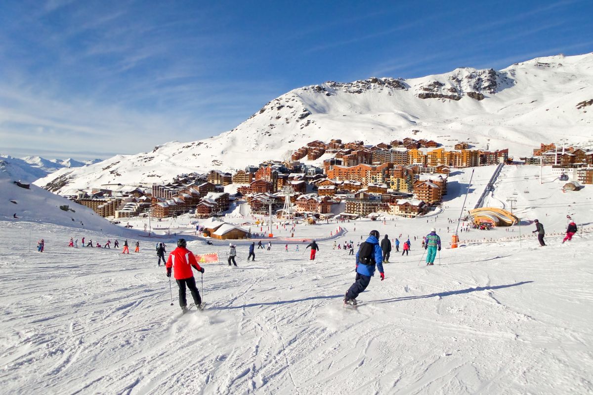 11 of the Best Family Ski Resorts in France - The Family Vacation Guide